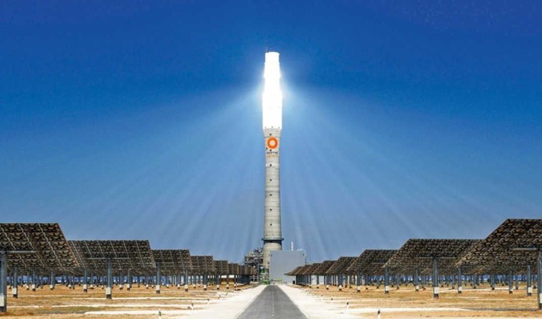 Солнечный тепловой завод Gemasolar